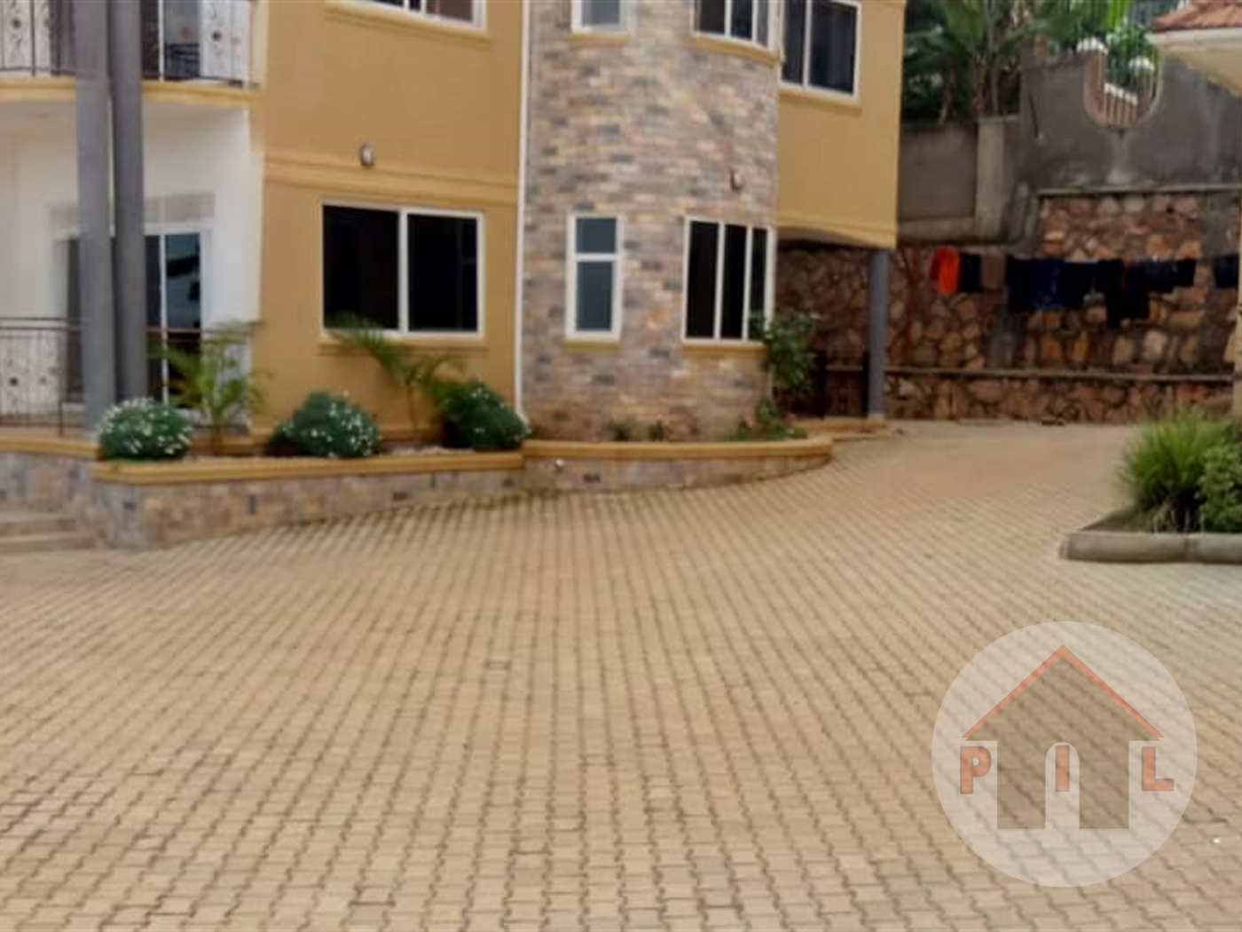 Mansion for sale in Akright Wakiso