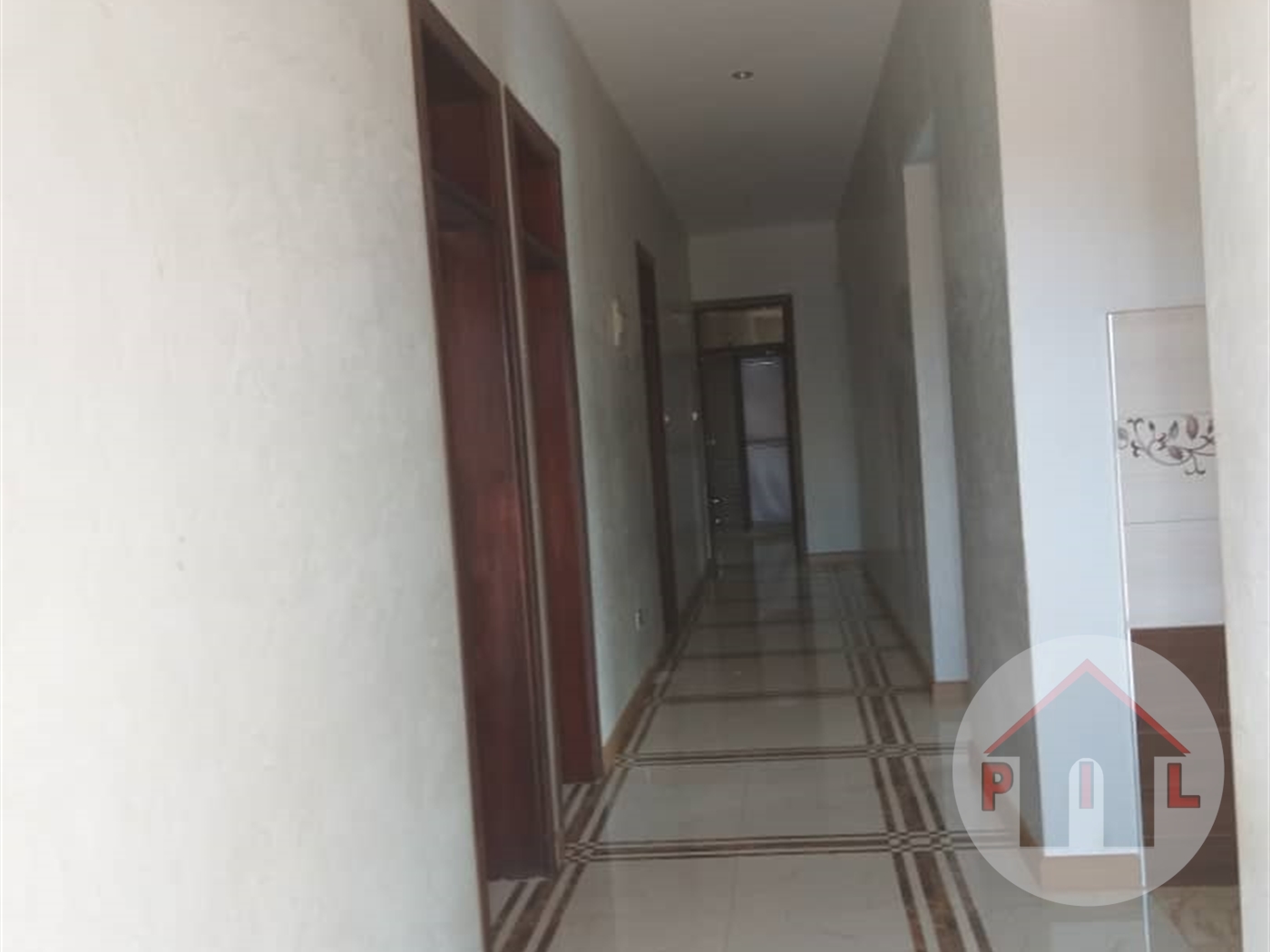 Mansion for sale in Akright Wakiso