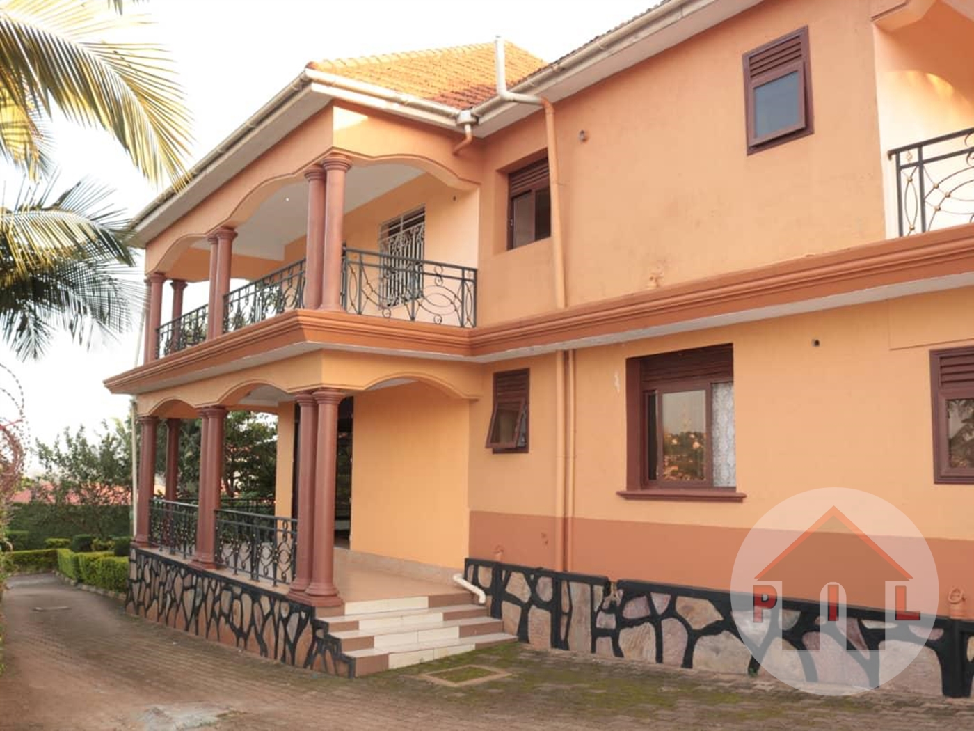 Hotel for sale in Zana Wakiso