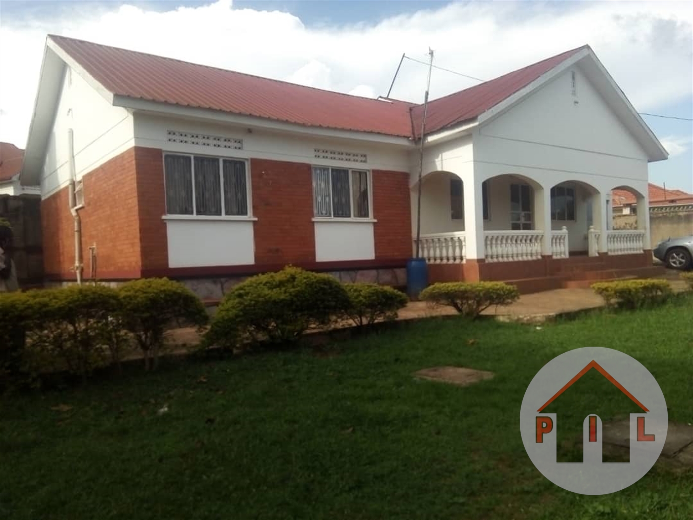 Bungalow for sale in Kitende Wakiso