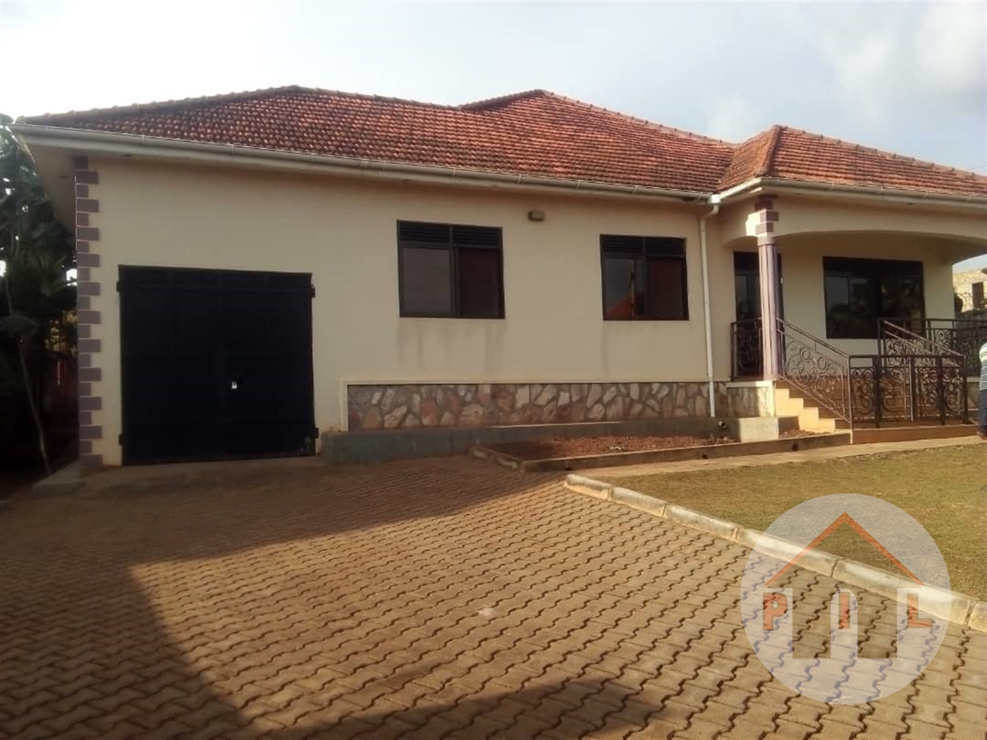 Bungalow for sale in Kitende Wakiso