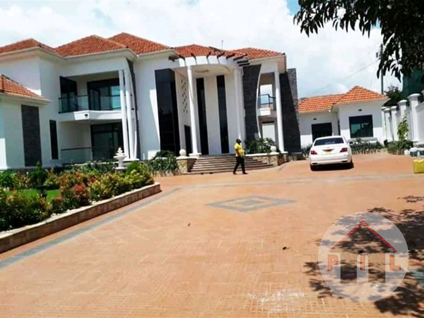 Mansion for sale in Muyenga Kampala