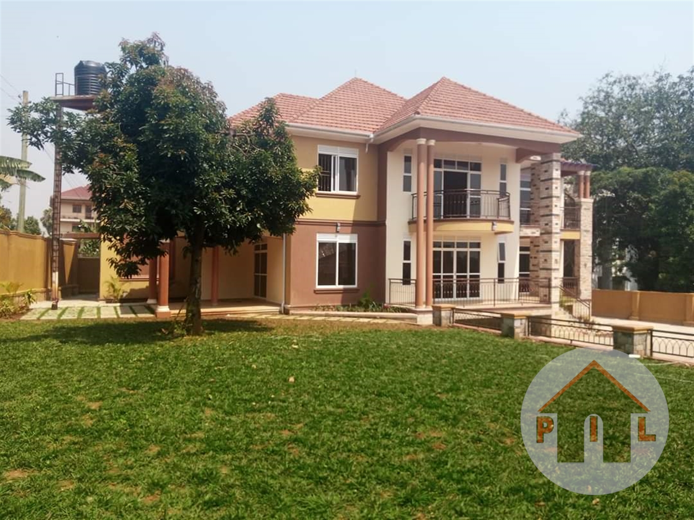 Storeyed house for sale in Munyonyo Kampala