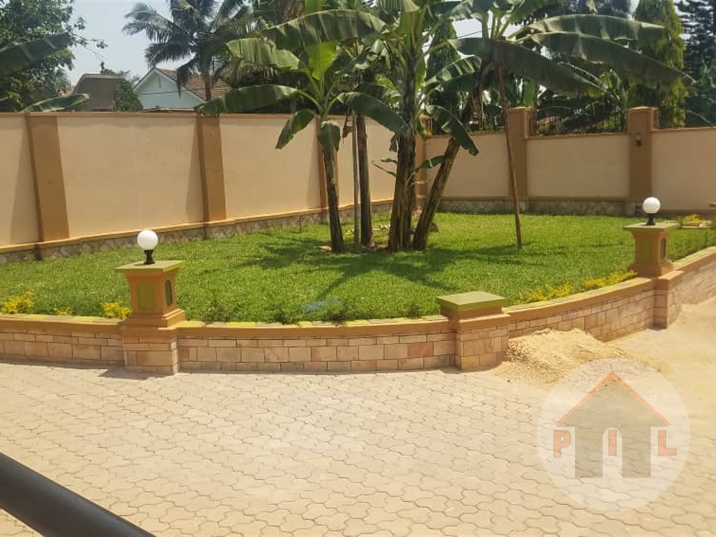 Bungalow for sale in Kira Wakiso