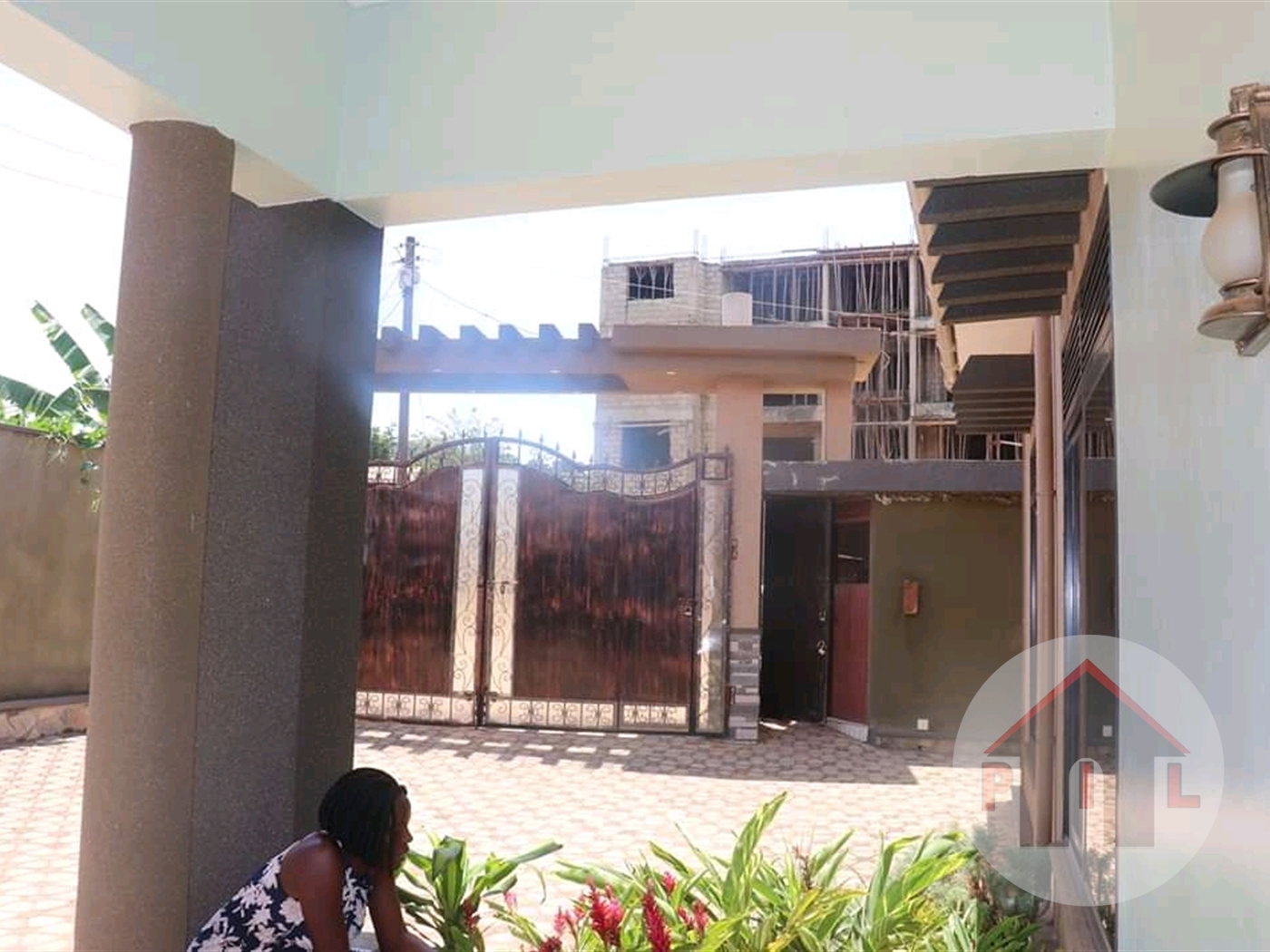 Storeyed house for sale in Kiwaatule Wakiso