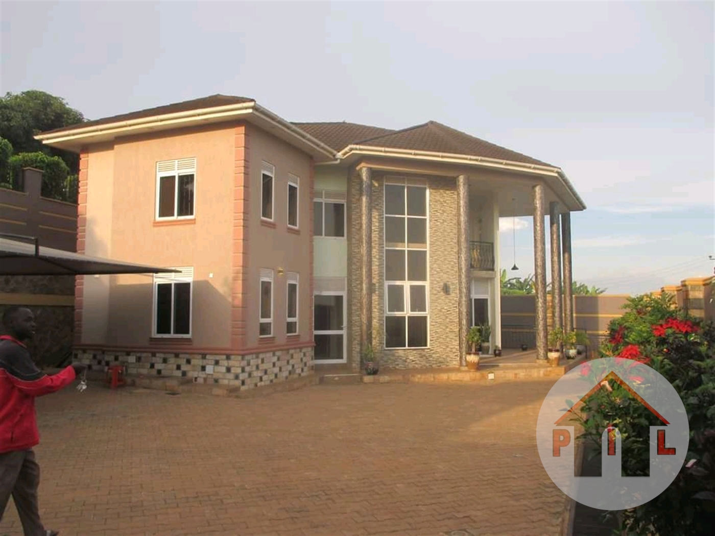 Mansion for sale in Kisaasi Kampala