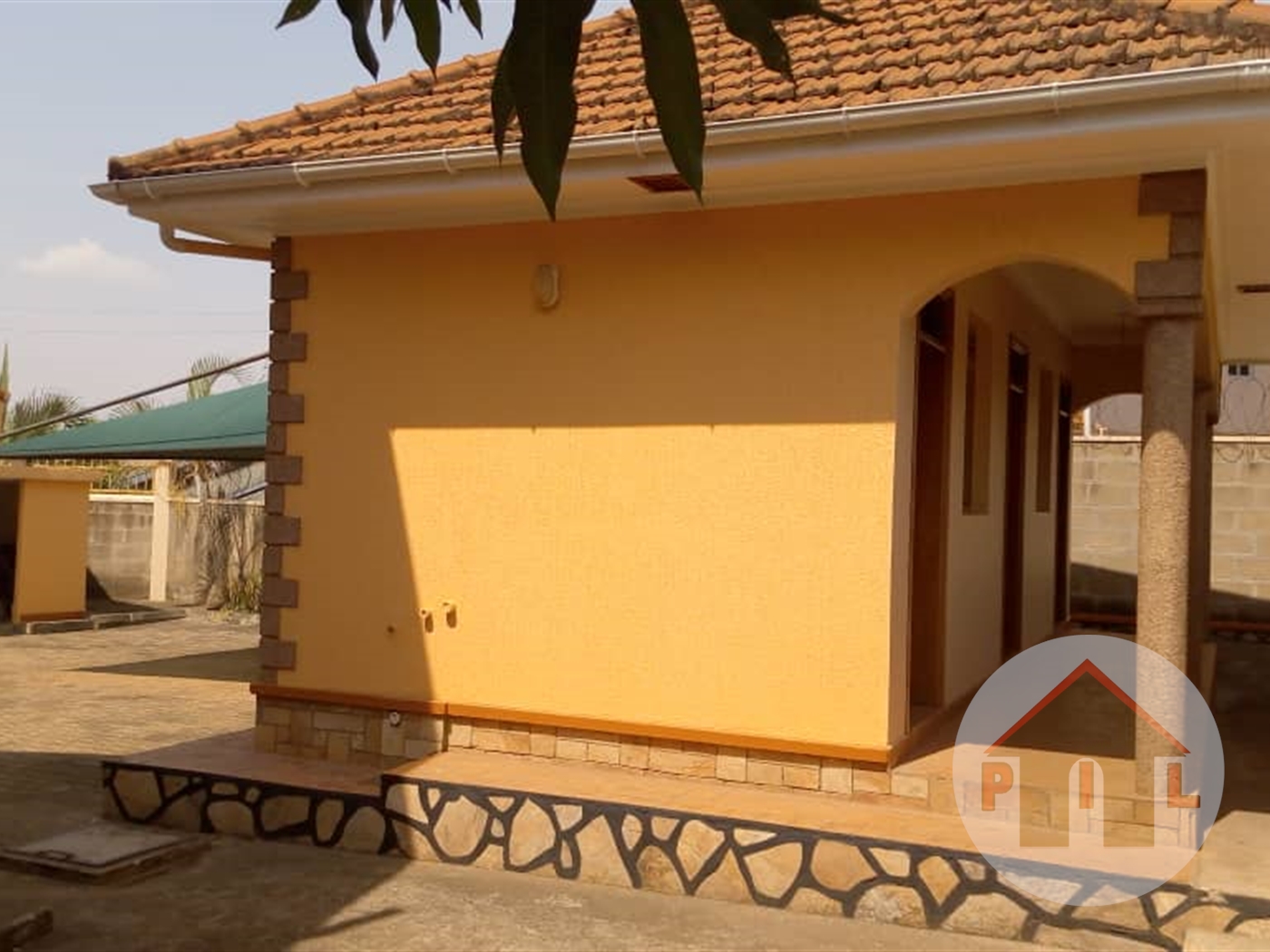 Storeyed house for sale in Bbunga Wakiso