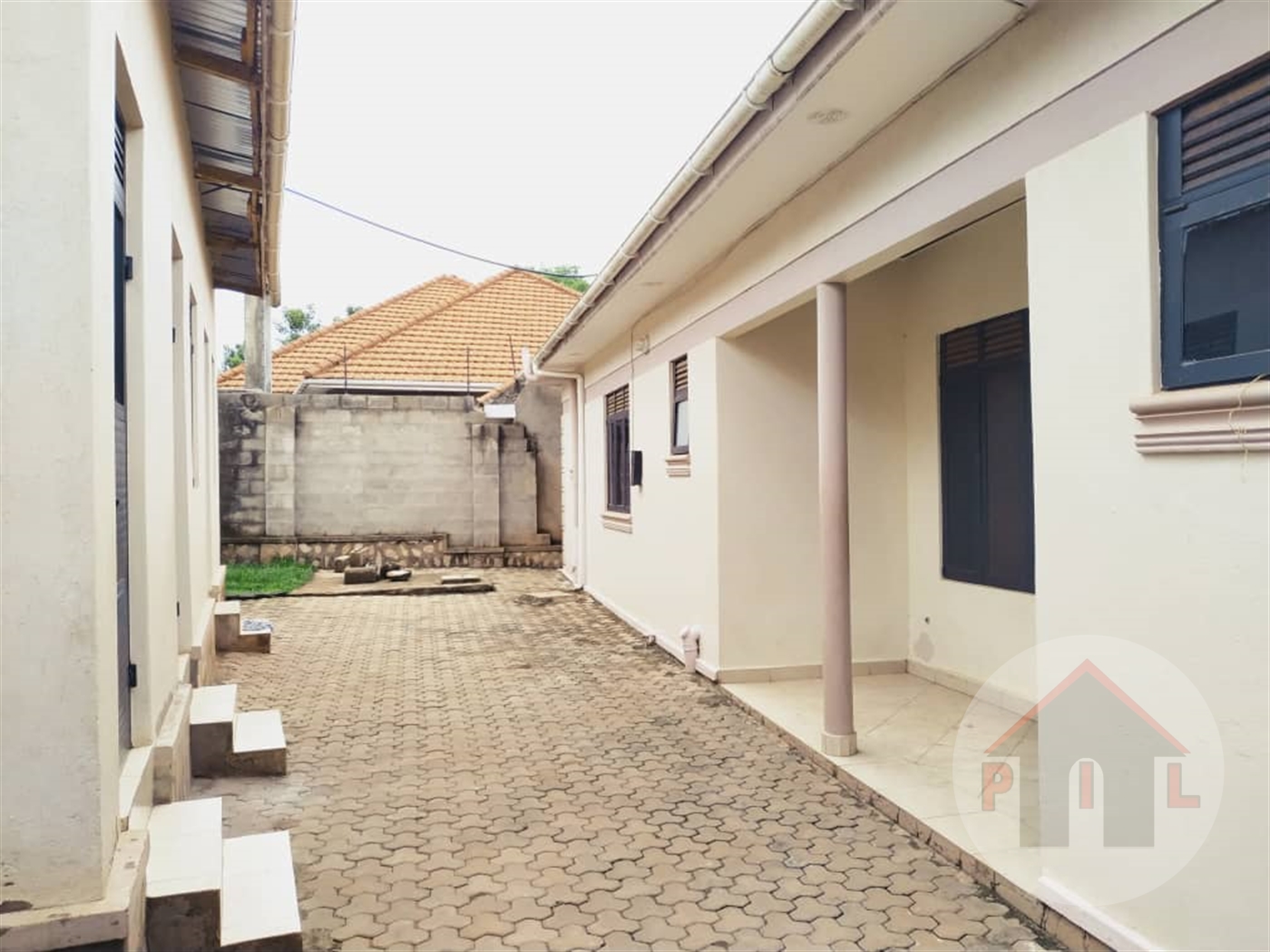 Bungalow for sale in Kitukutwe Wakiso