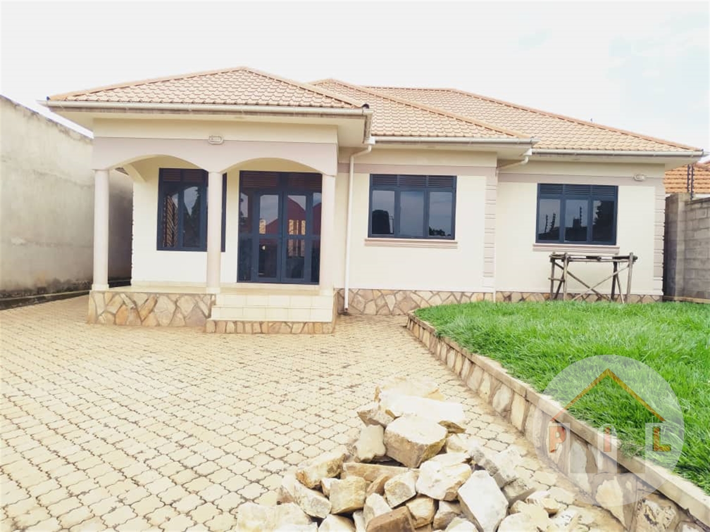 Bungalow for sale in Kitukutwe Wakiso