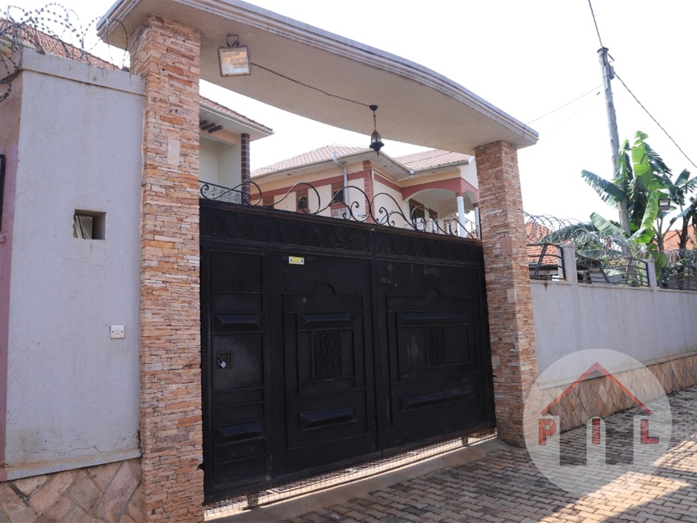Duplex for sale in Naalya Wakiso