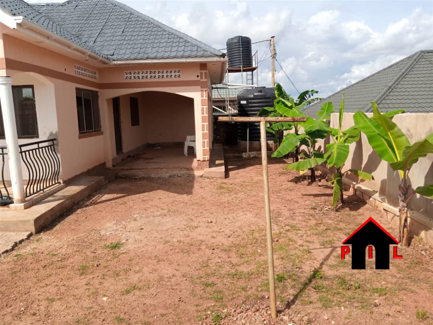 Bungalow for sale in Nakweelo Wakiso