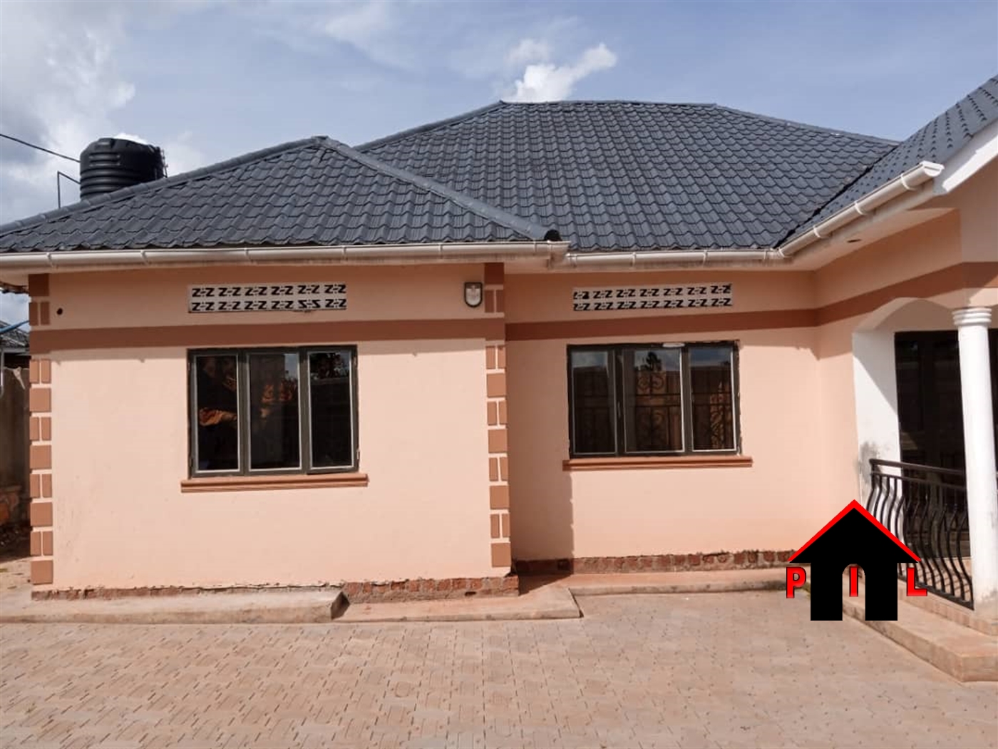 Bungalow for sale in Nakweelo Wakiso