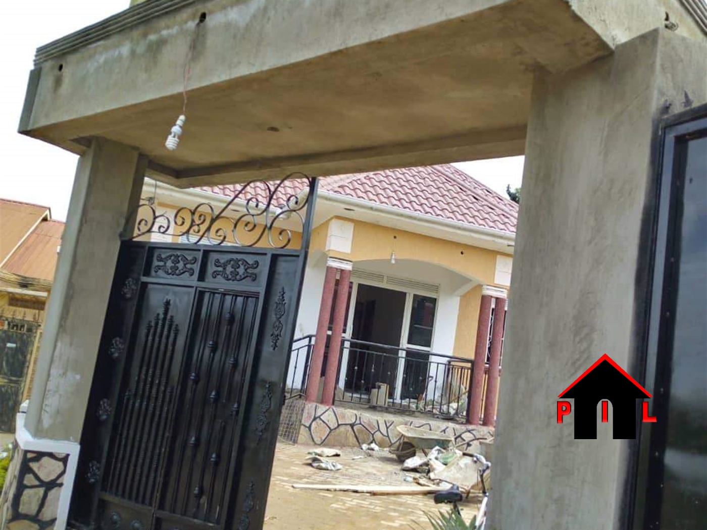 Bungalow for sale in Munyonyo Wakiso