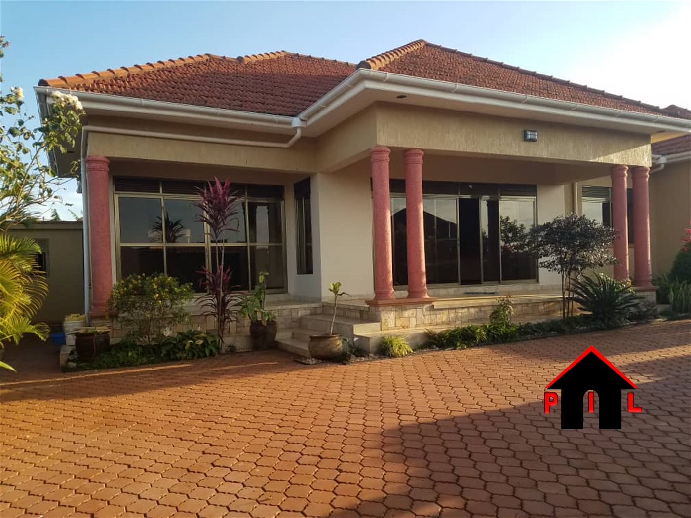 Bungalow for sale in Lutembe Wakiso