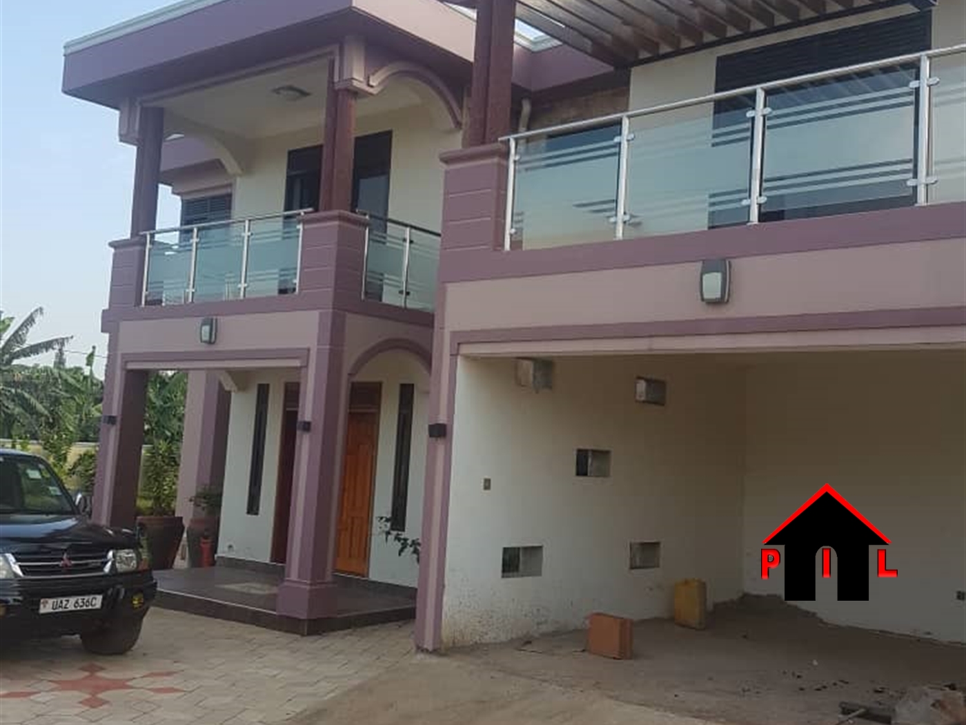 Mansion for sale in Kitukutwe Wakiso