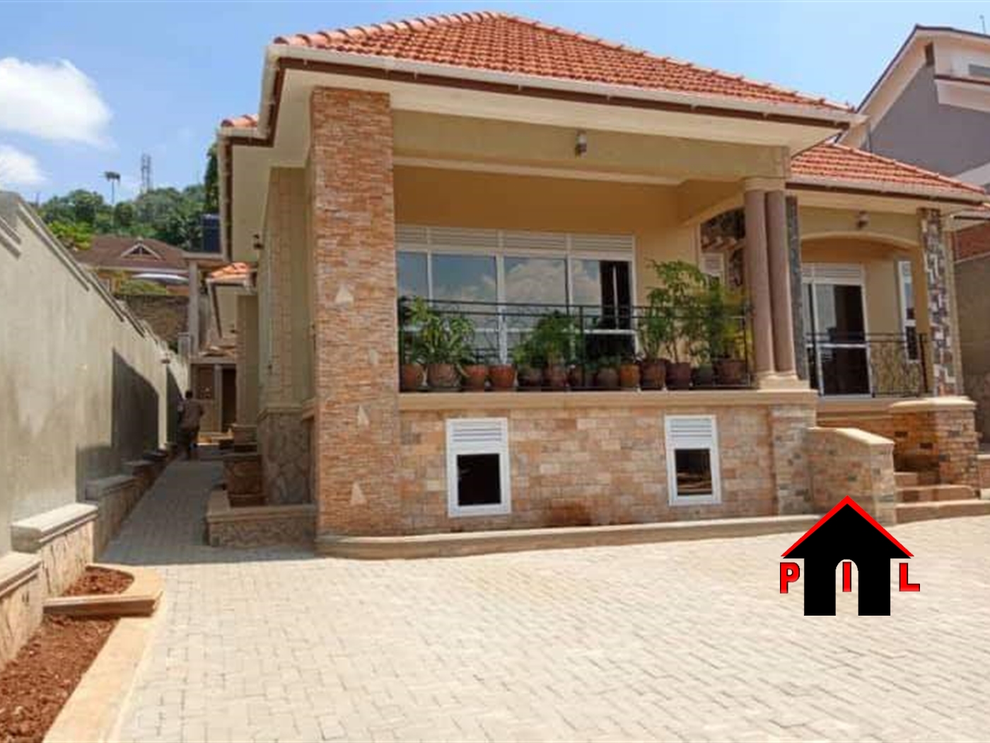 Bungalow for sale in Kansanga Kampala