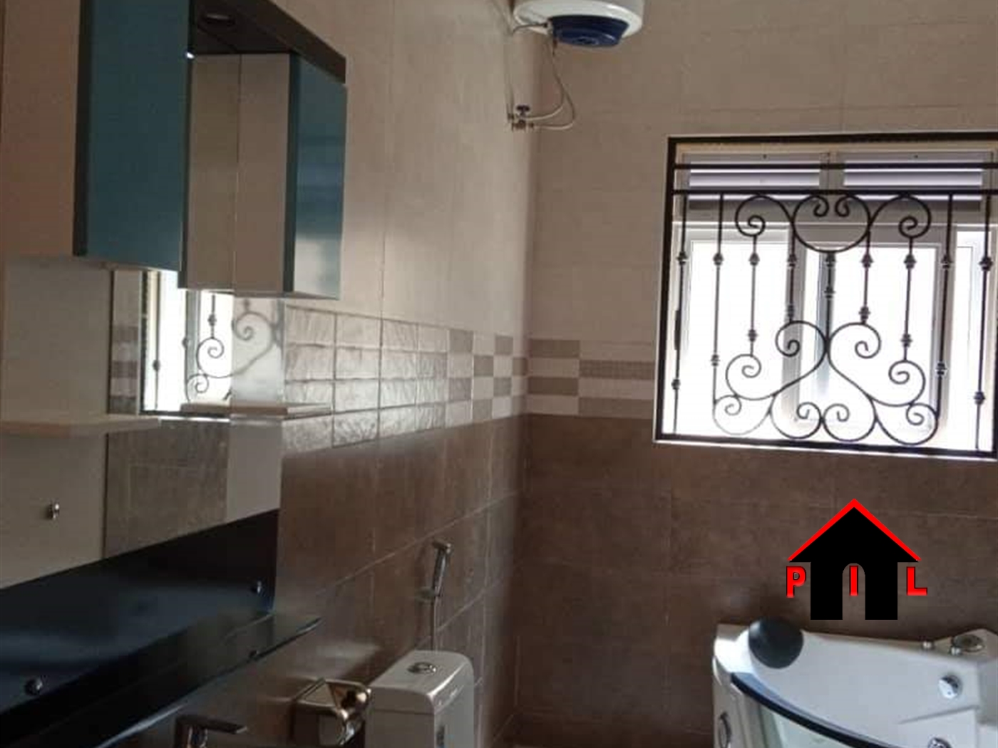 Bungalow for sale in Kansanga Kampala