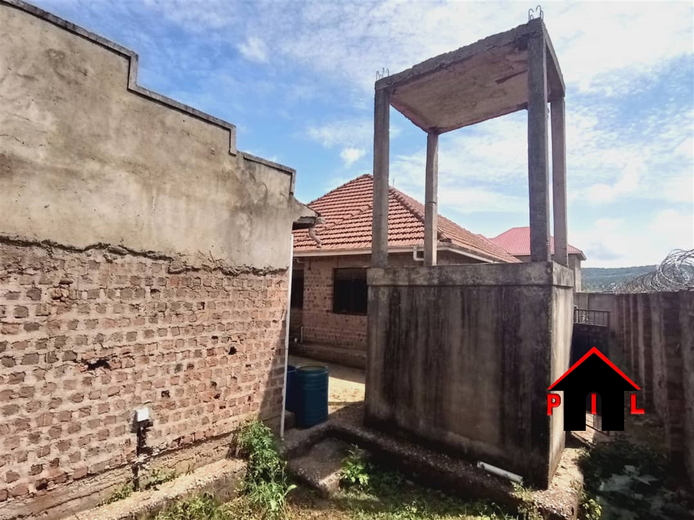 Bungalow for sale in Seguku Wakiso