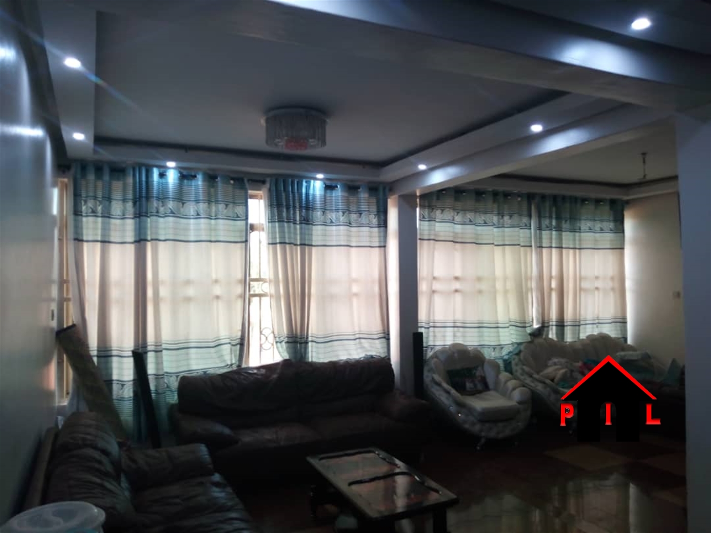 Storeyed house for sale in Bwebajja Wakiso