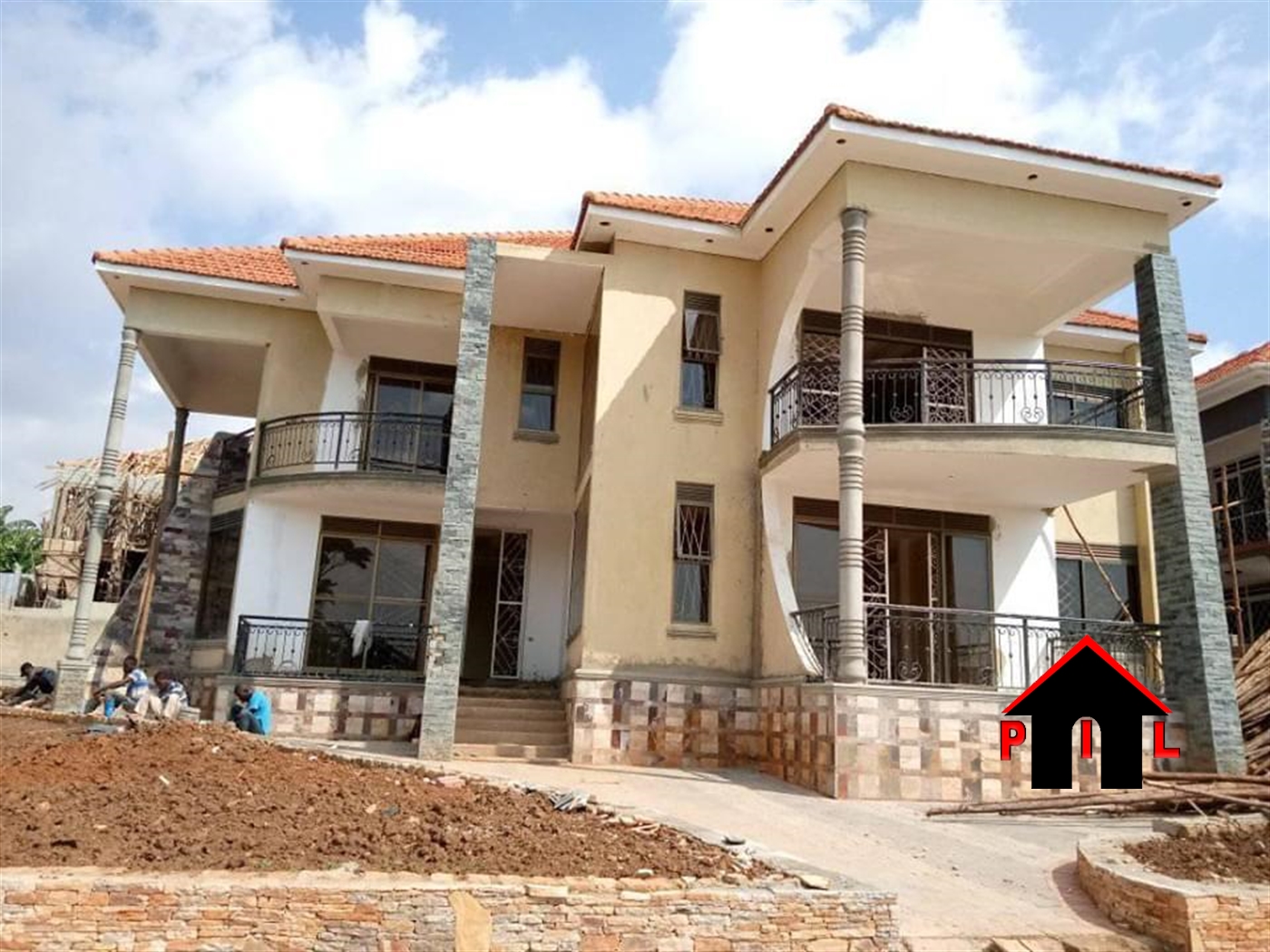 Mansion for sale in Kiwaatule Kampala