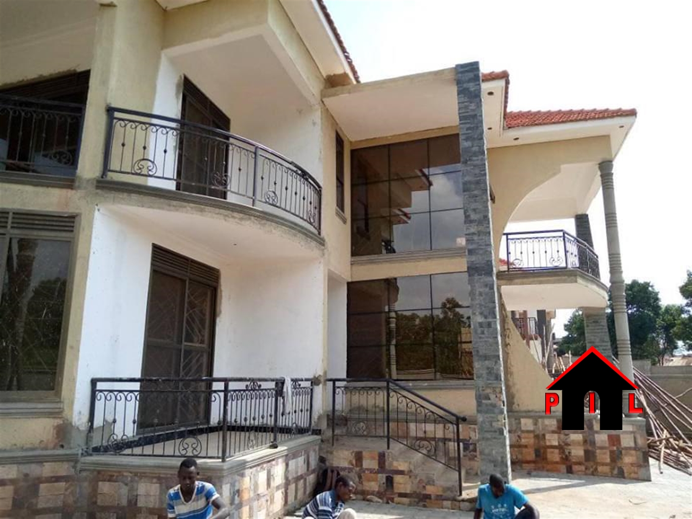 Mansion for sale in Kiwaatule Kampala