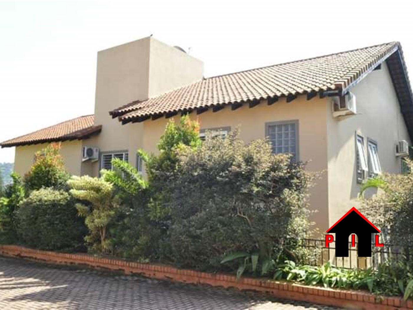 Mansion for sale in Munyonyo Kampala