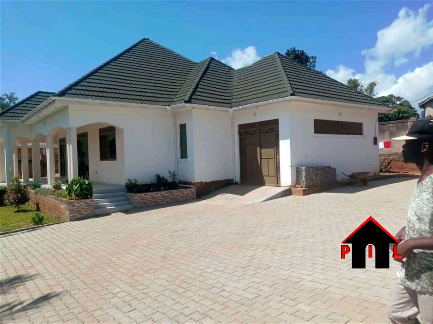 Bungalow for sale in Kansanga Kampala