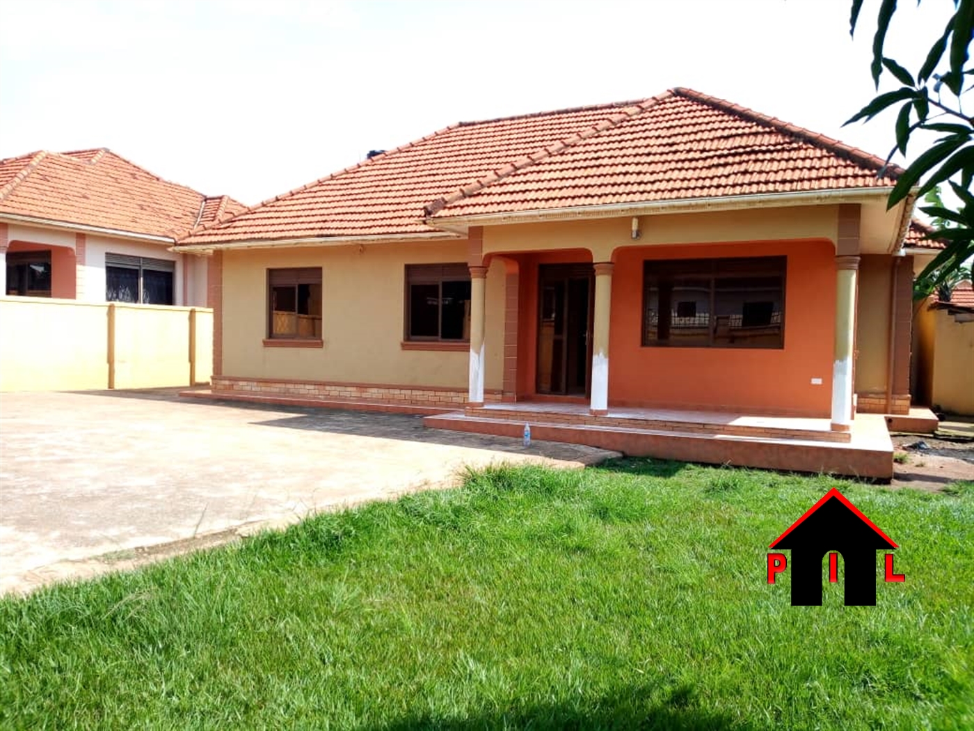 Bungalow for sale in Kirinya Wakiso