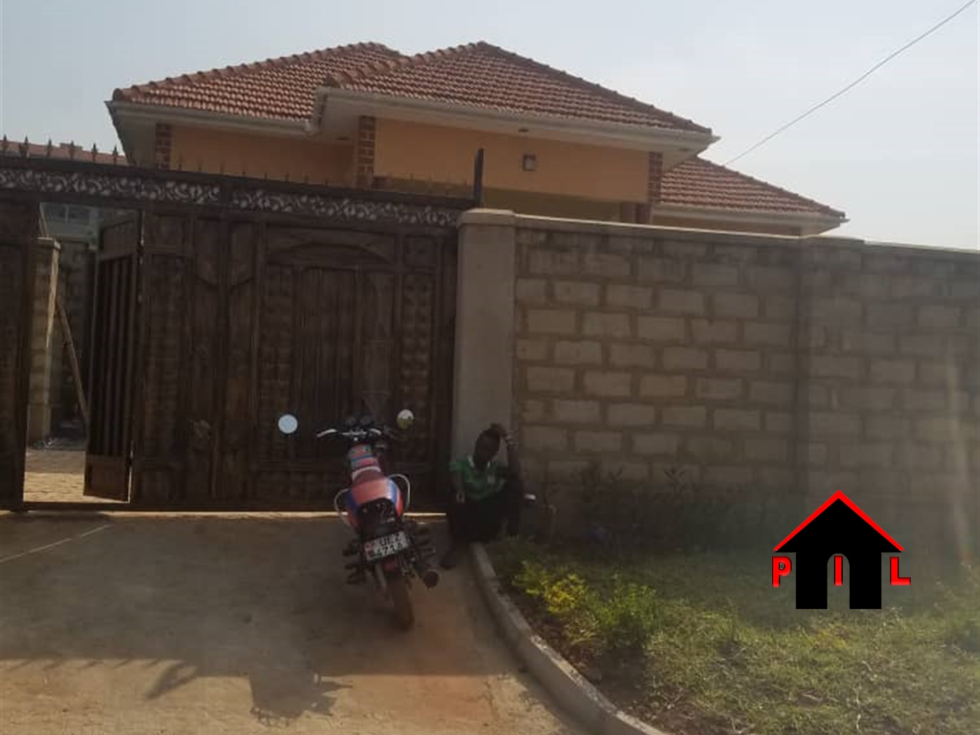 Bungalow for sale in Kitende Wakiso