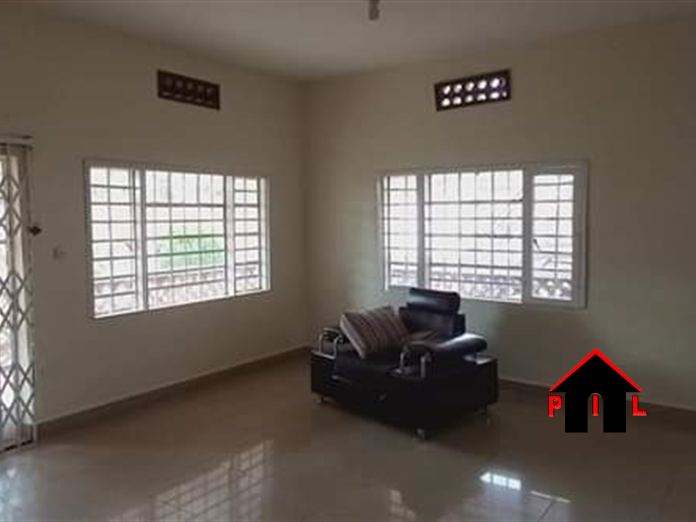 Bungalow for sale in Najjanankumbi Wakiso