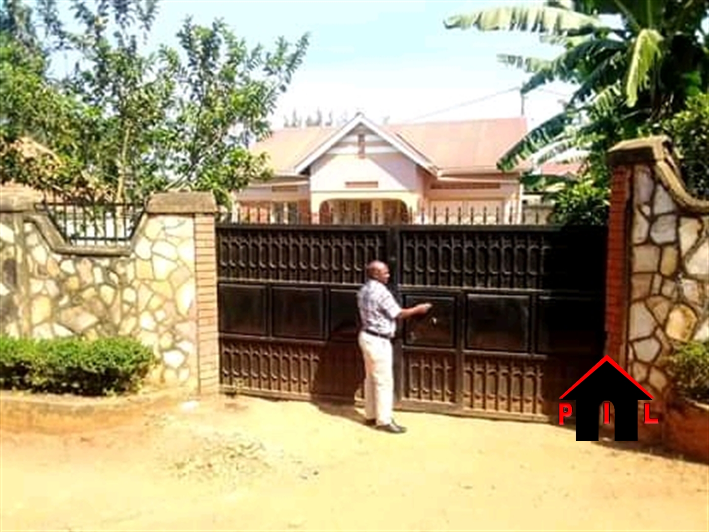 Bungalow for sale in Kyaliwajjala Wakiso