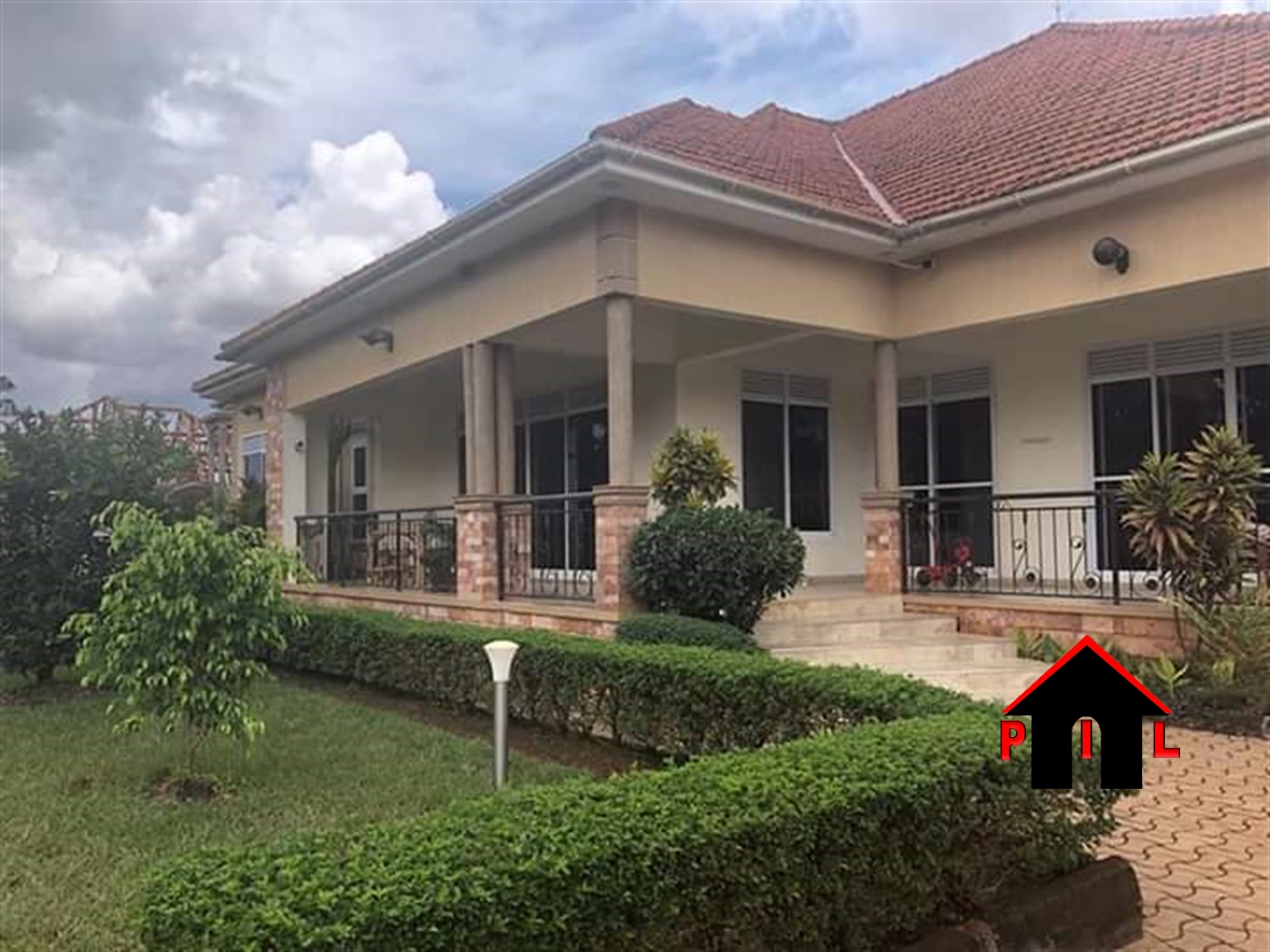 Bungalow for sale in Kiwaatule Wakiso