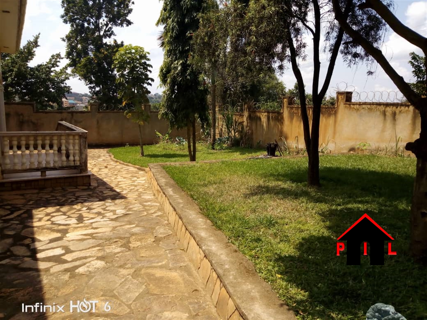 Bungalow for sale in Kyambogo Wakiso