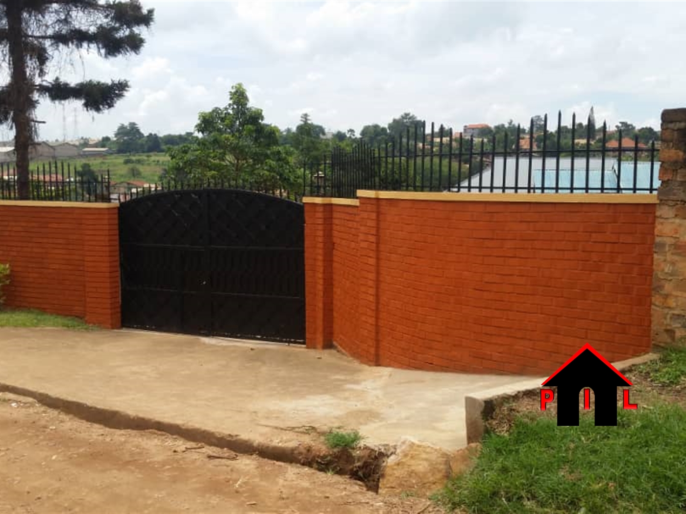 Bungalow for sale in Bweyogerere Wakiso