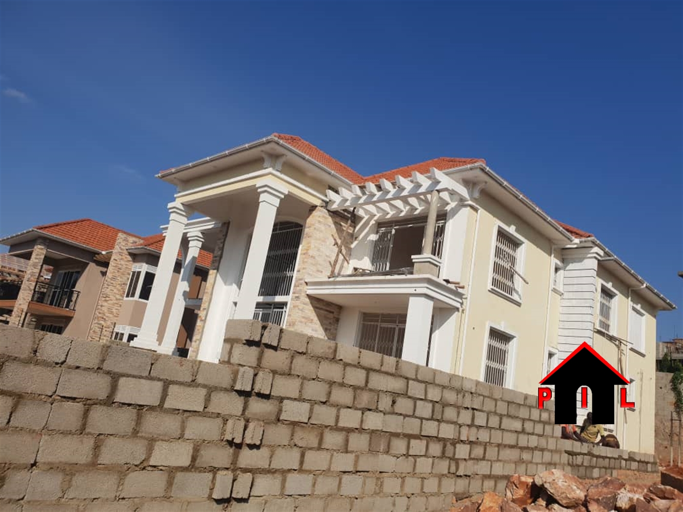 Storeyed house for sale in Kiwaatule Wakiso