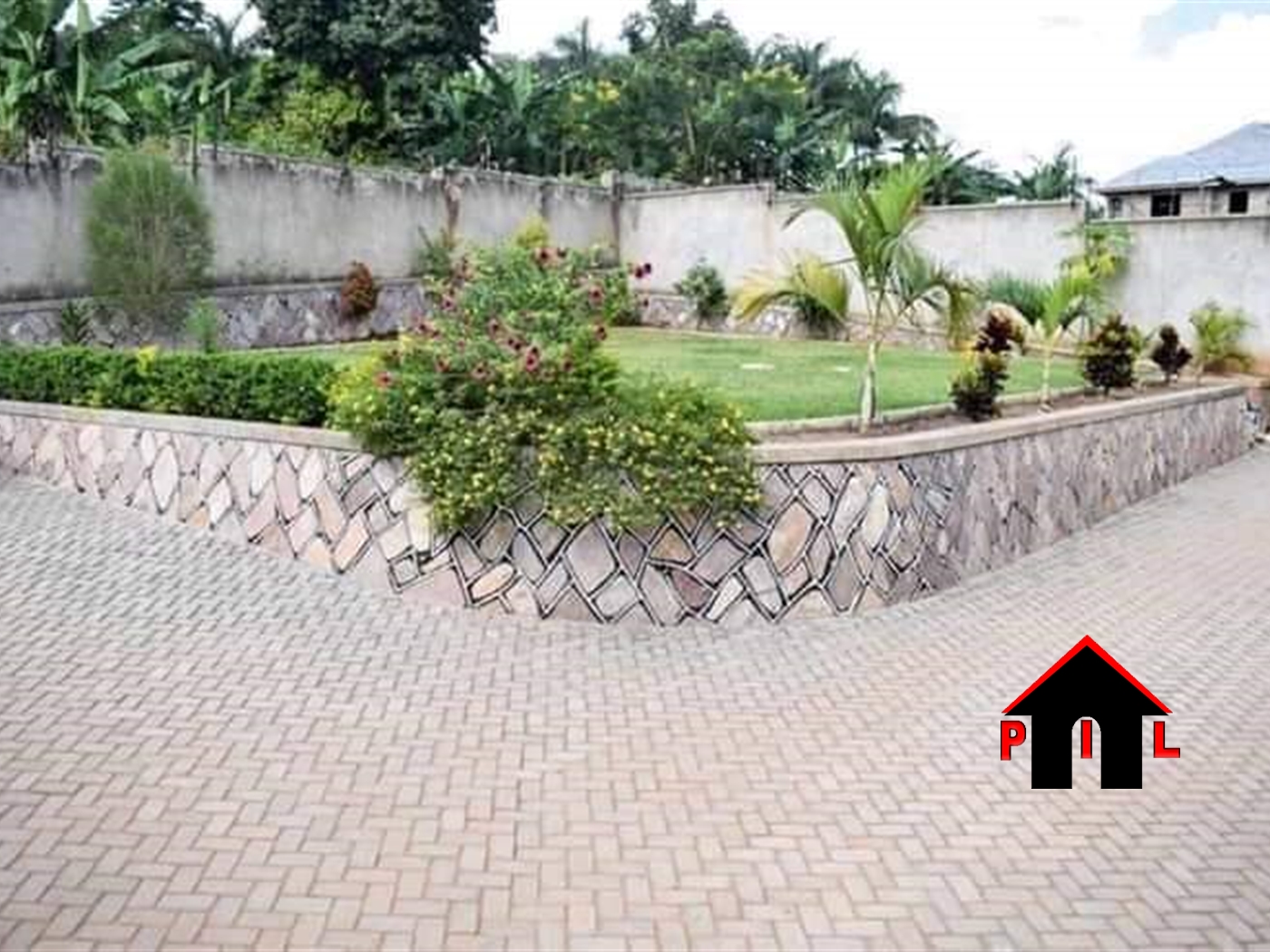 Bungalow for sale in Buloba Wakiso