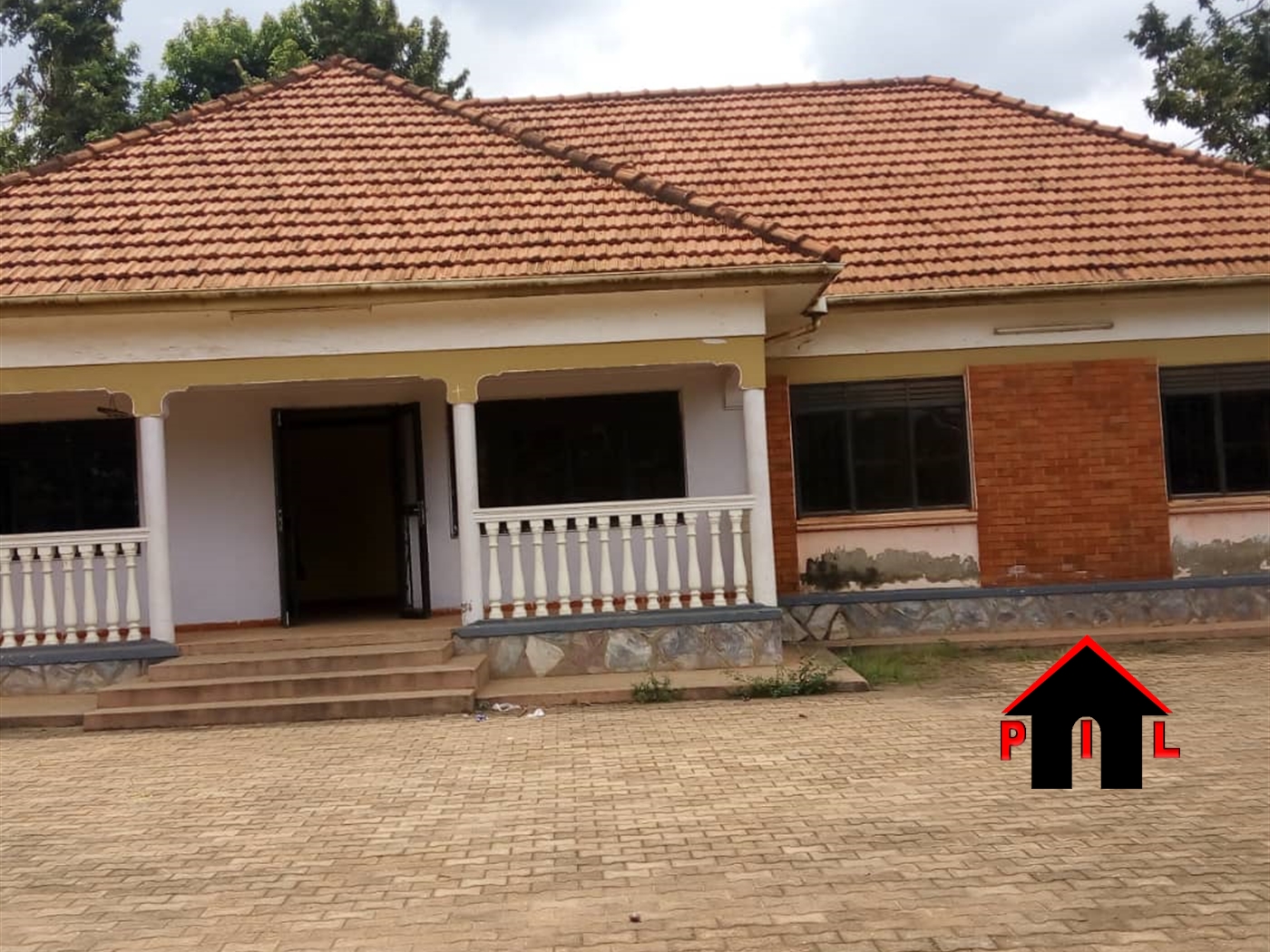 Bungalow for rent in Kanyanya Kampala