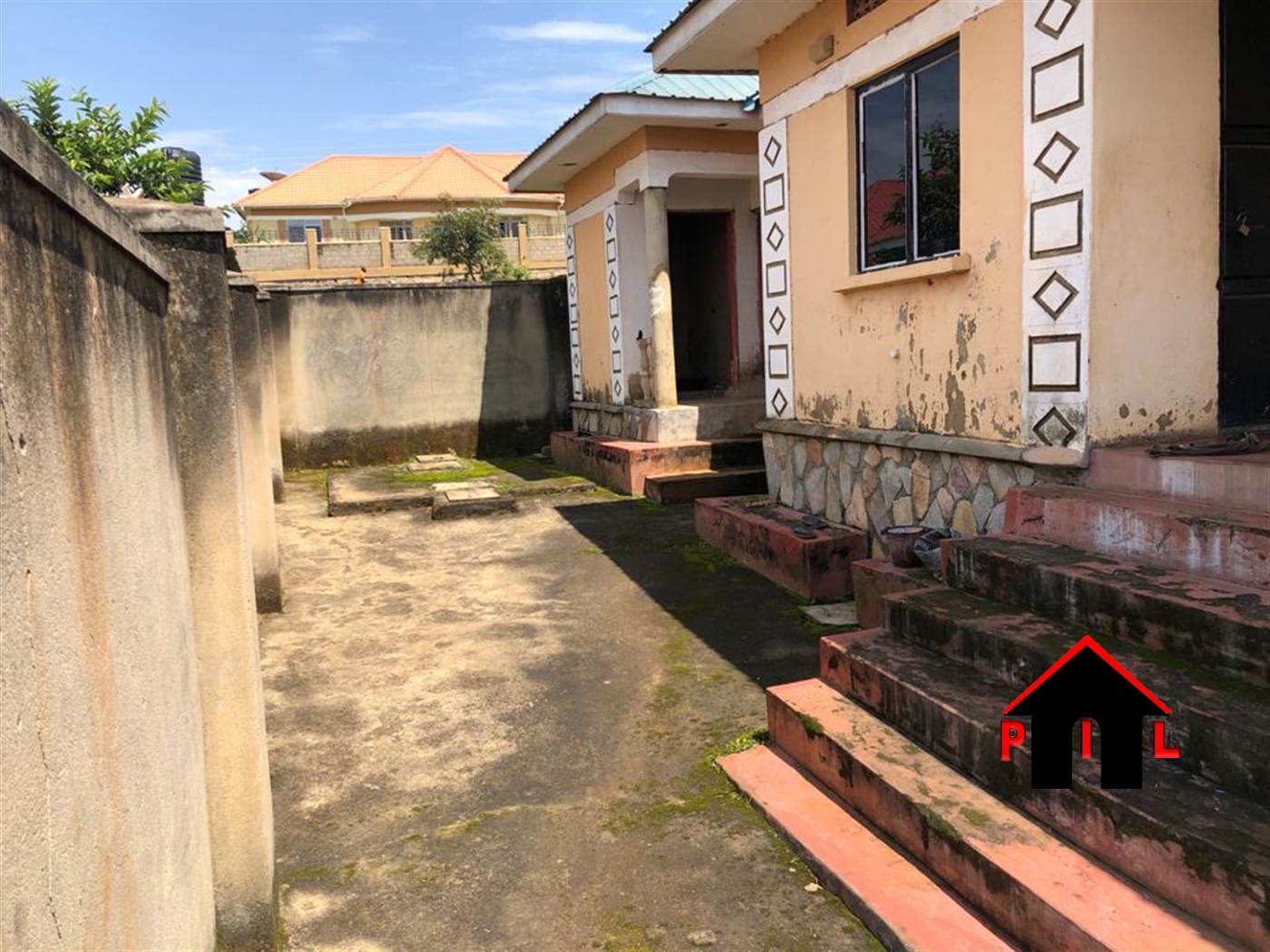 Bungalow for sale in Katabi Wakiso