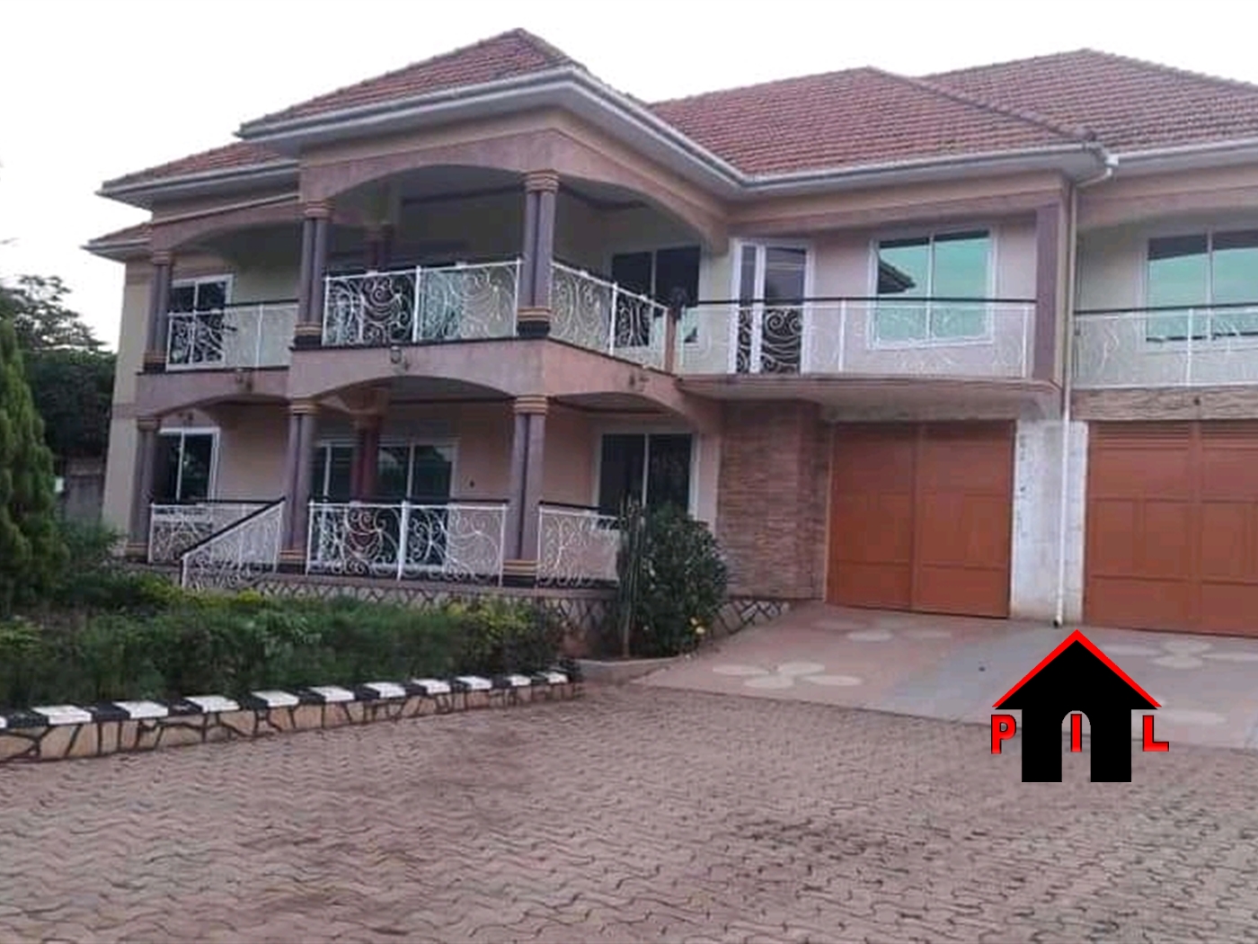 Storeyed house for sale in Kitende Wakiso