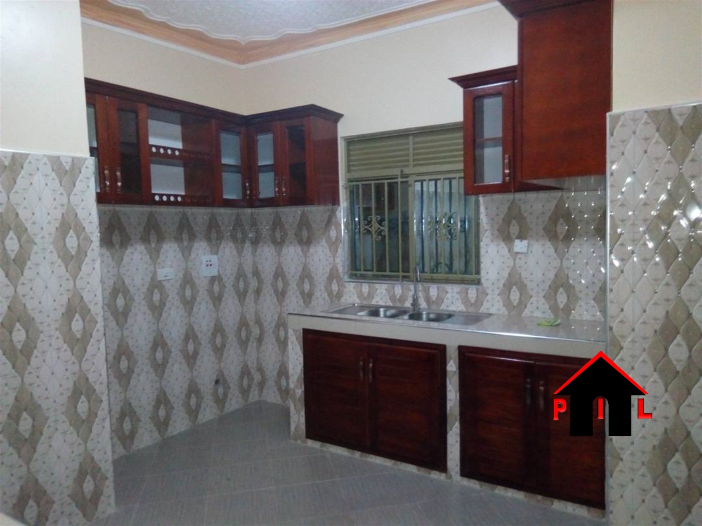 Mansion for sale in Busukuma Wakiso