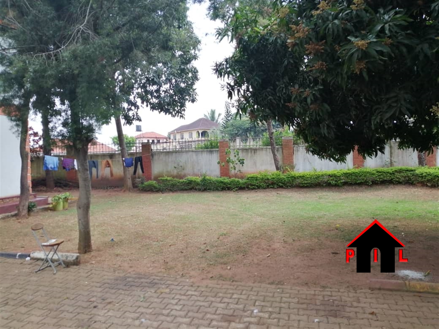 Storeyed house for sale in Munyonyo Kampala