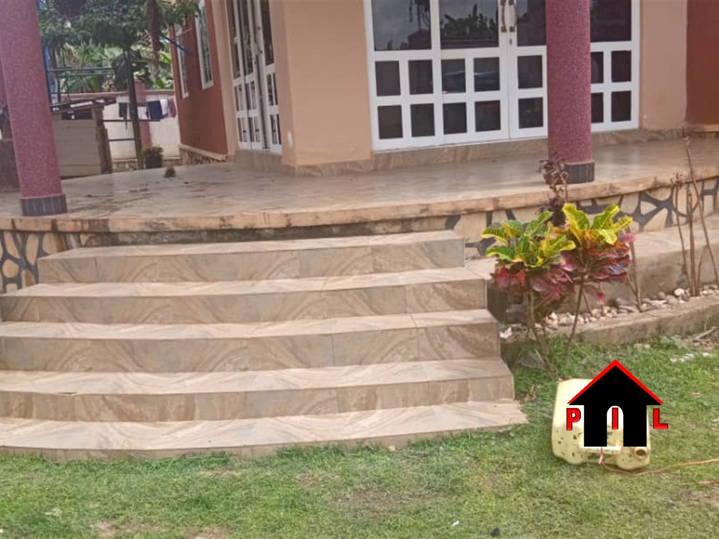 Storeyed house for sale in Namugongo Wakiso