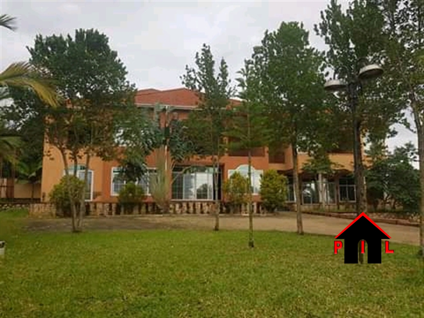 Mansion for sale in Bbunga Wakiso