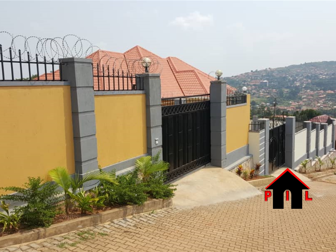 Bungalow for sale in Kitende Wakiso