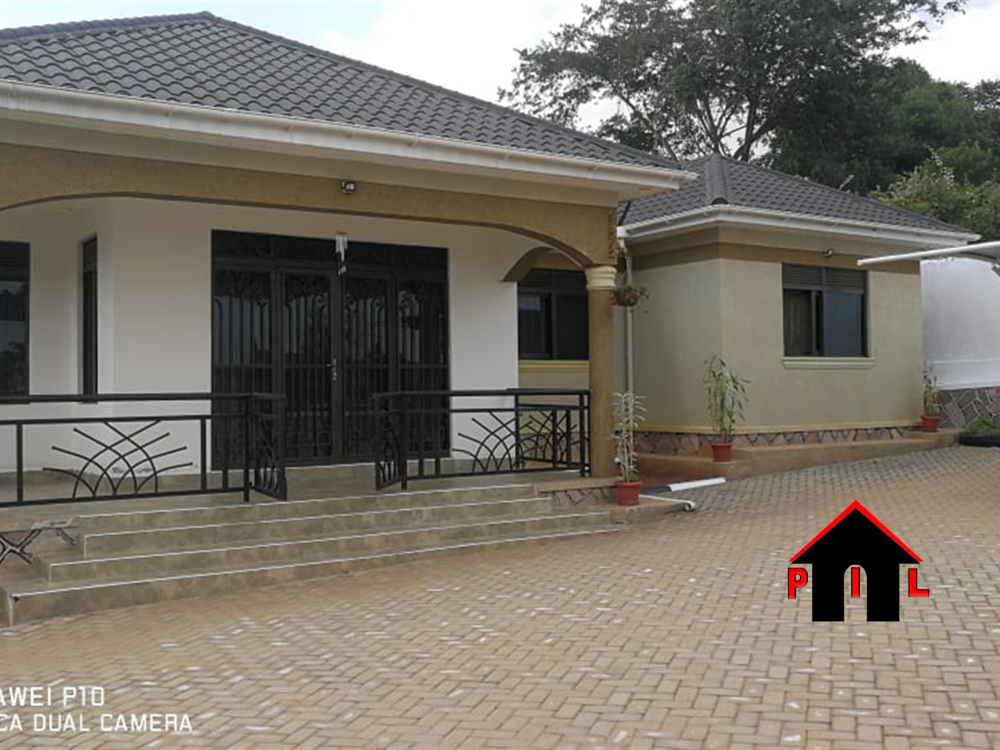 Bungalow for sale in Kanyanya Mityana