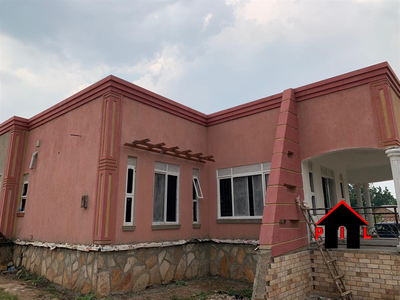 Bungalow for sale in Nakweelo Wakiso