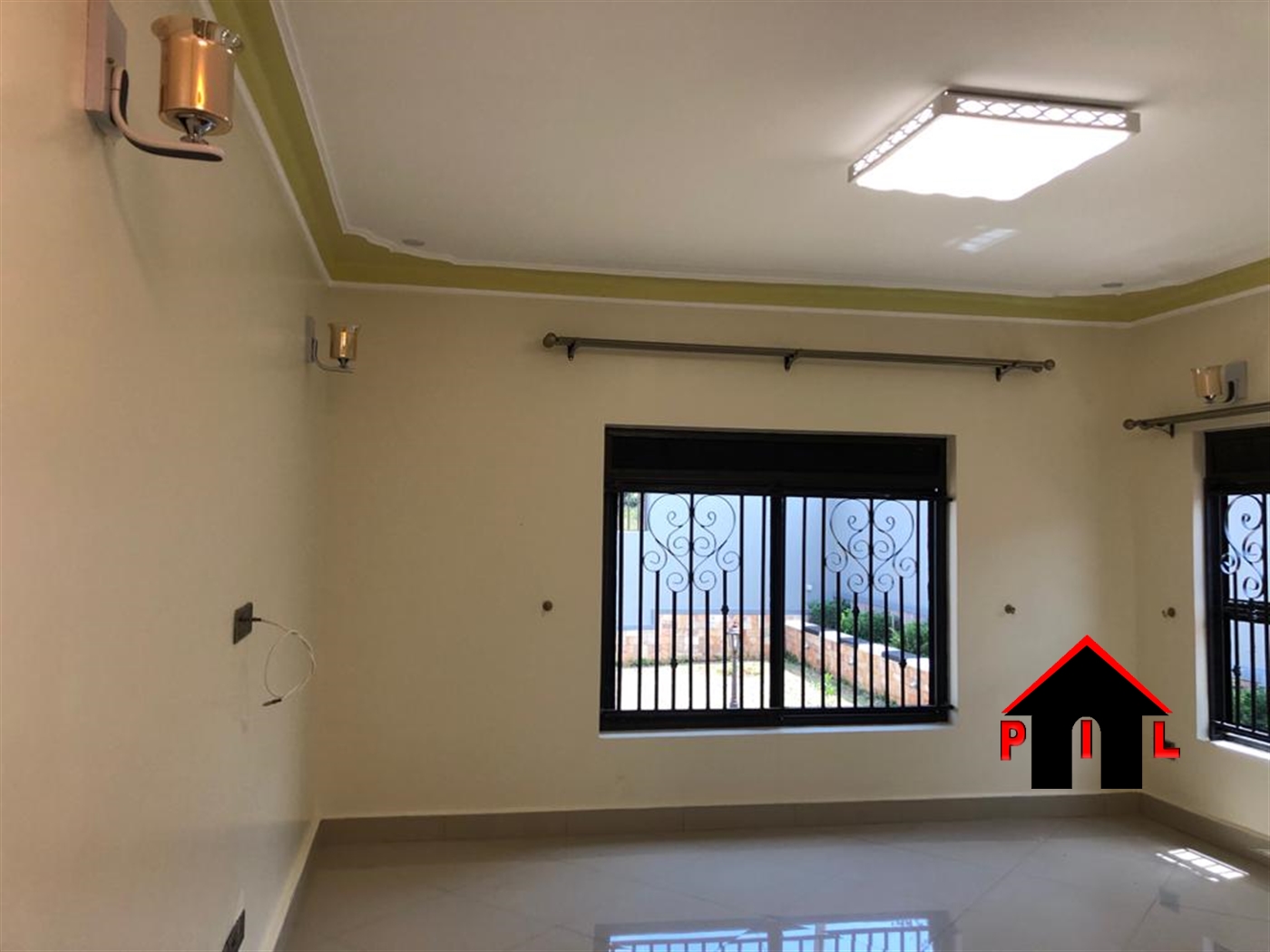 Bungalow for rent in Bugoloobi Kampala