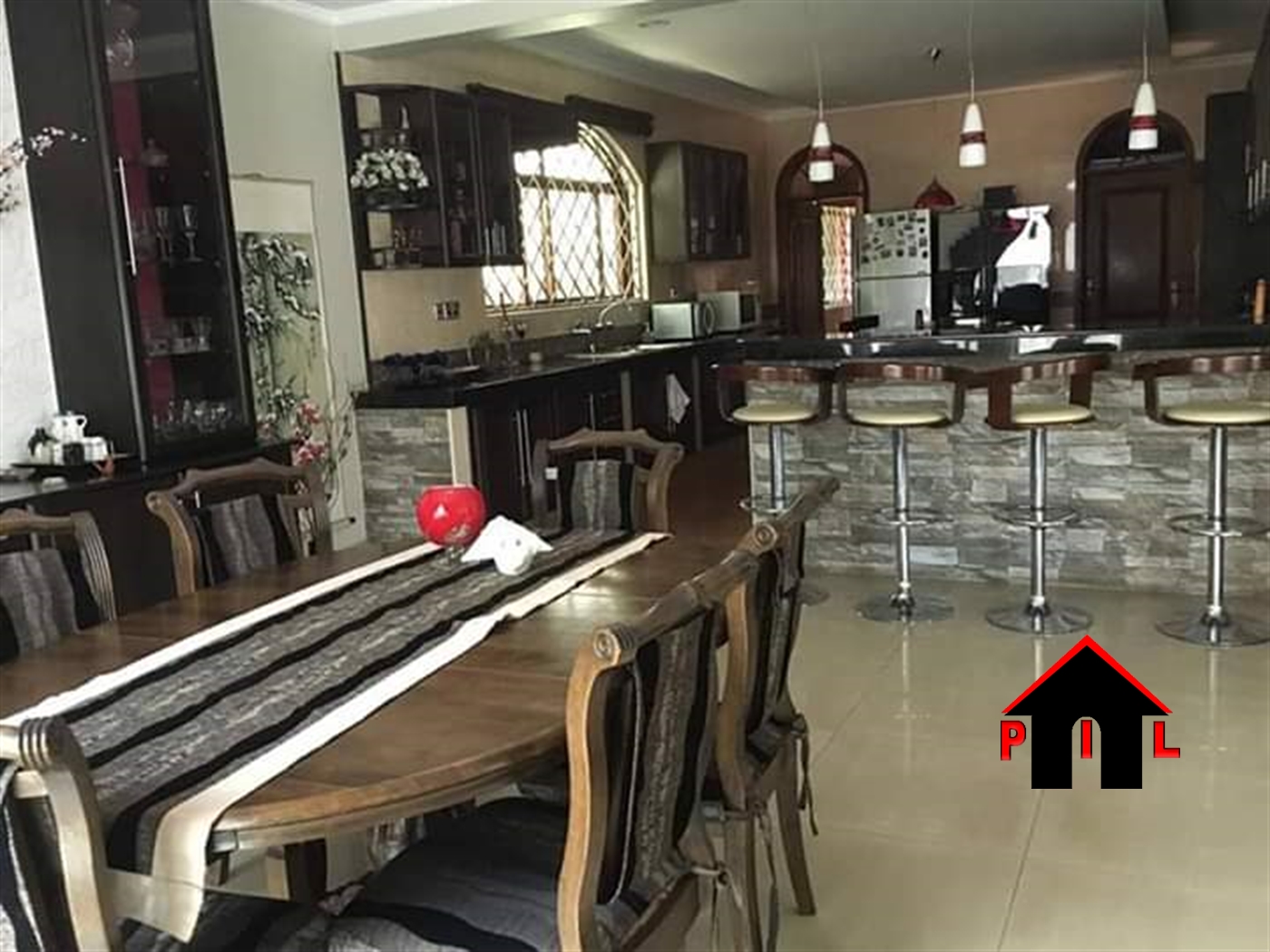 Mansion for sale in Kyaliwajjala Wakiso