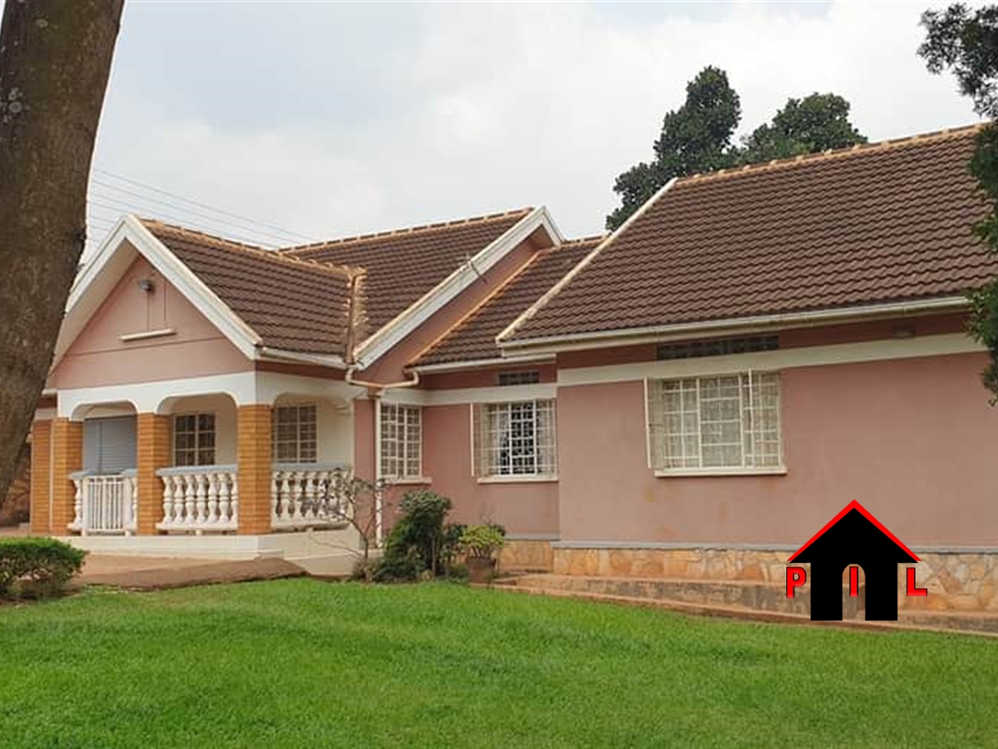 Bungalow for sale in Bukoto Kampala