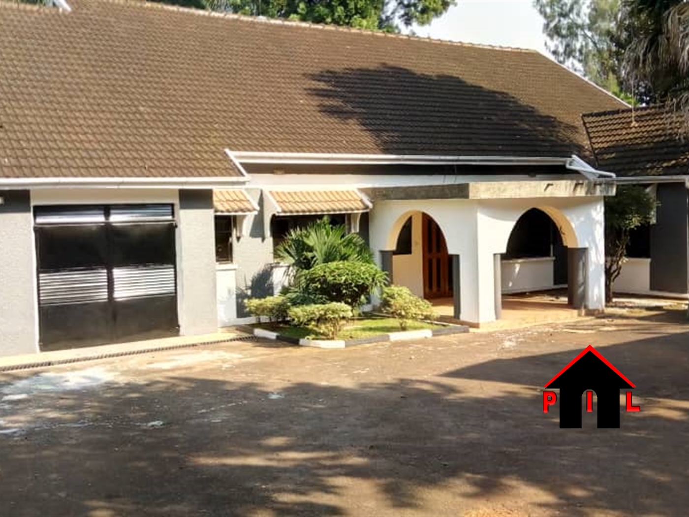 Storeyed house for rent in Ntinda Kampala